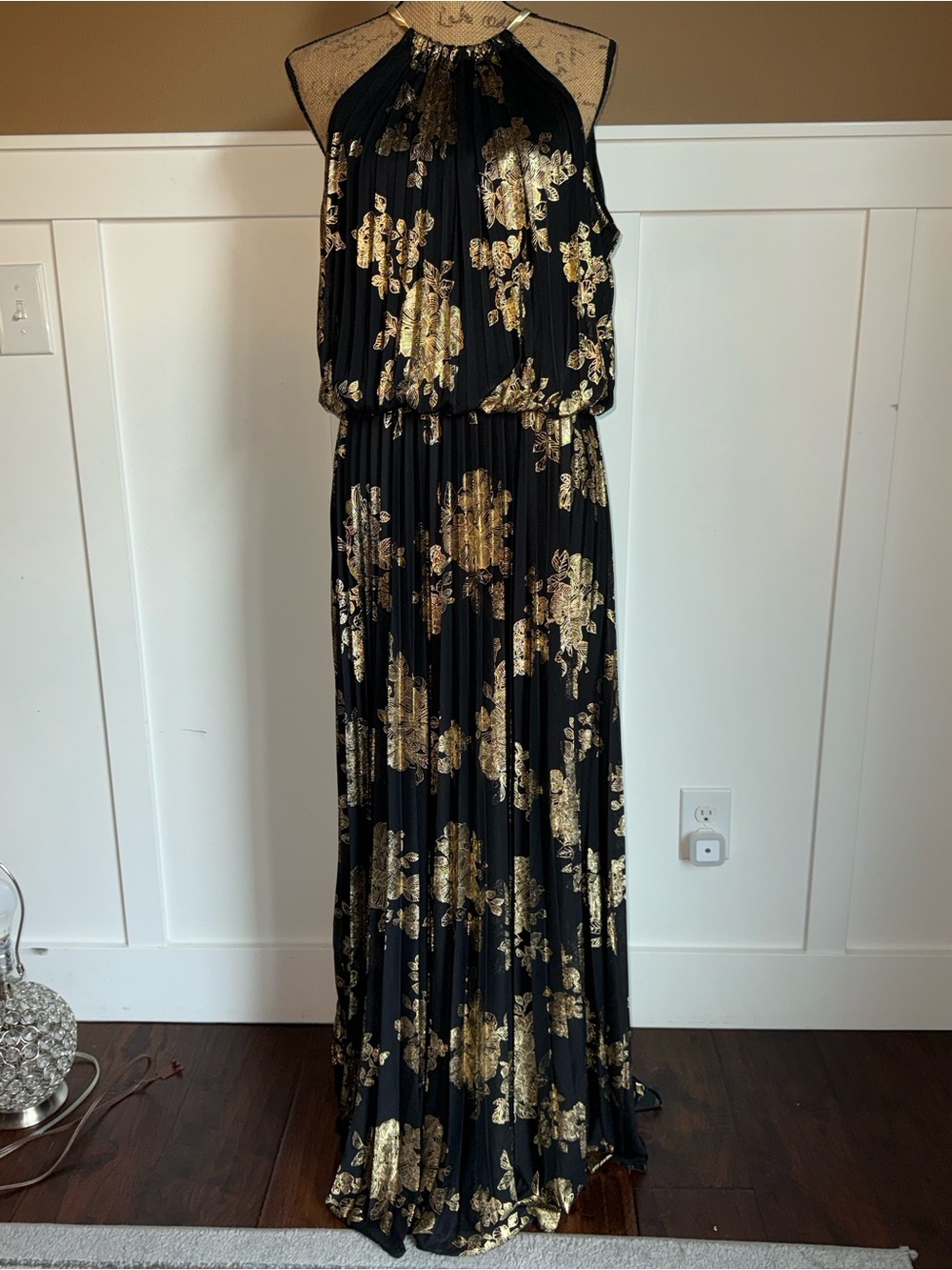 Black & Gold Metallic Floral Halter Maxi Dress - Picture 2 of 9